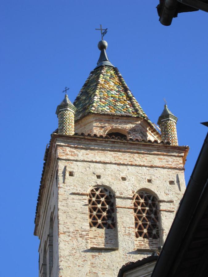 Saluzzo Historic Center Apartment Exterior foto