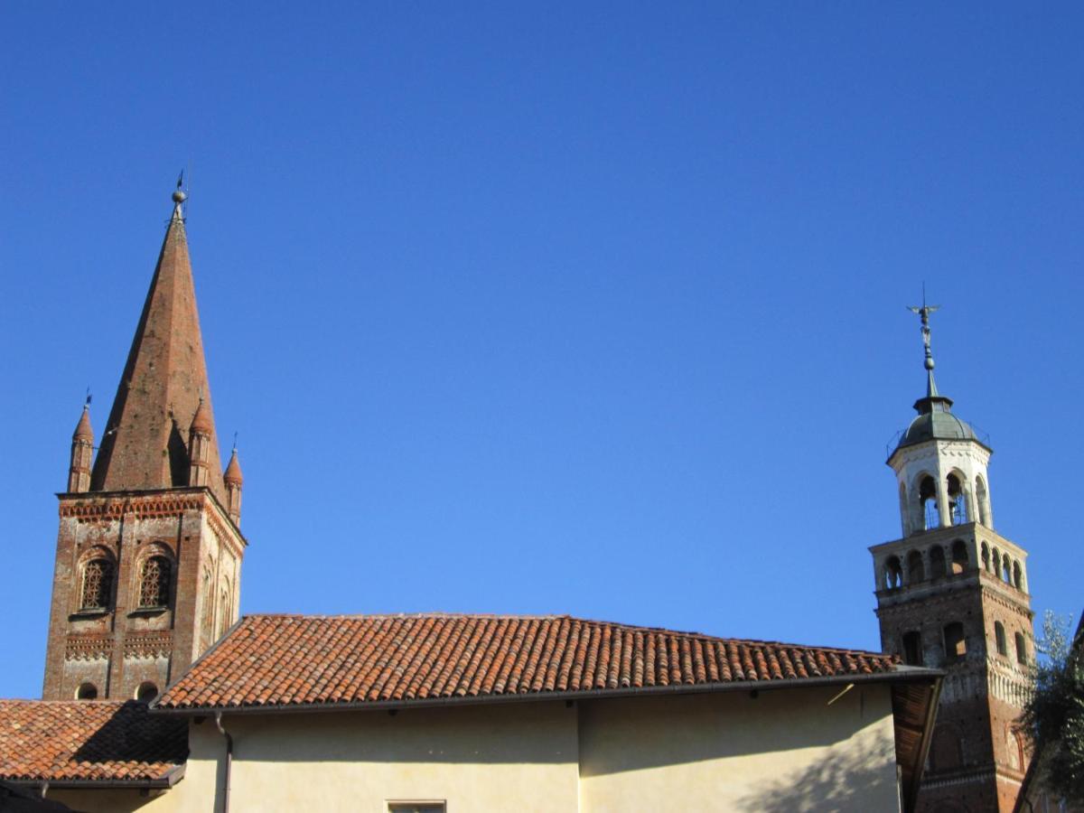 Saluzzo Historic Center Apartment Exterior foto