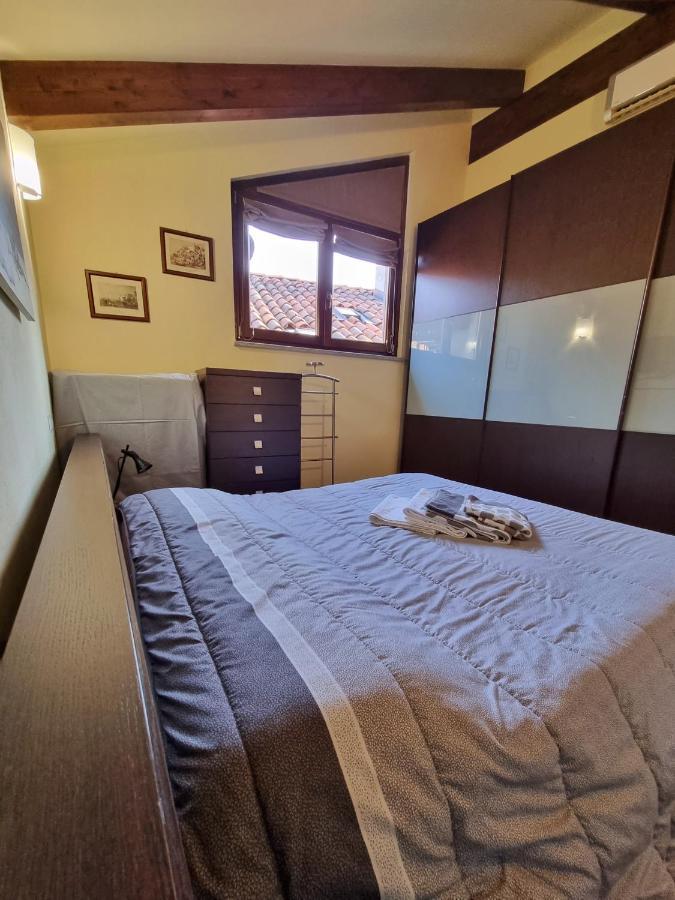 Saluzzo Historic Center Apartment Exterior foto