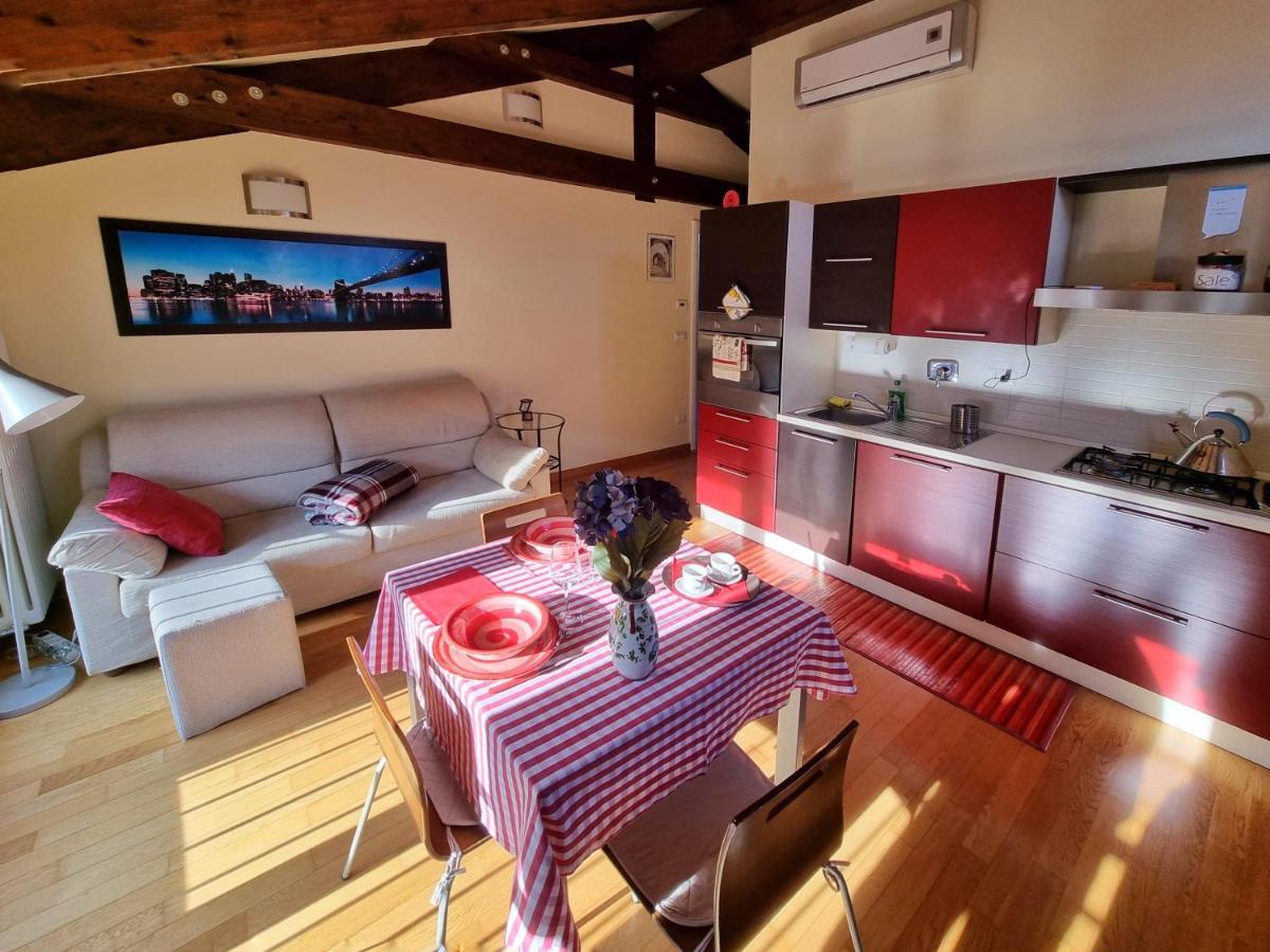 Saluzzo Historic Center Apartment Exterior foto